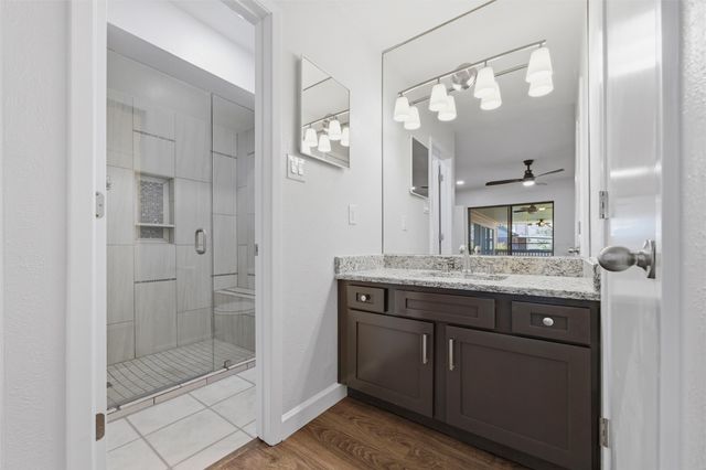 405 Thorn Wood Drive, Euless, TX 76039