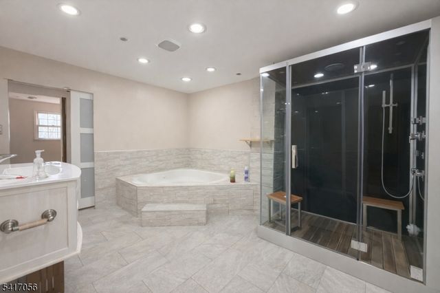 14 Euclid Ave, Hillsborough Twp., NJ 08844