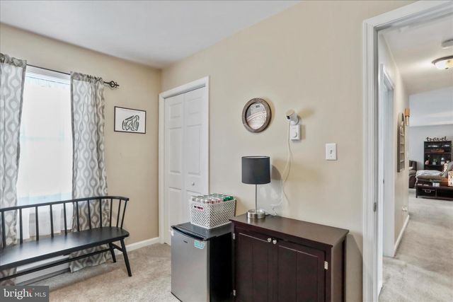 1660 HAWTHORNE LN, Chambersburg, PA 17202