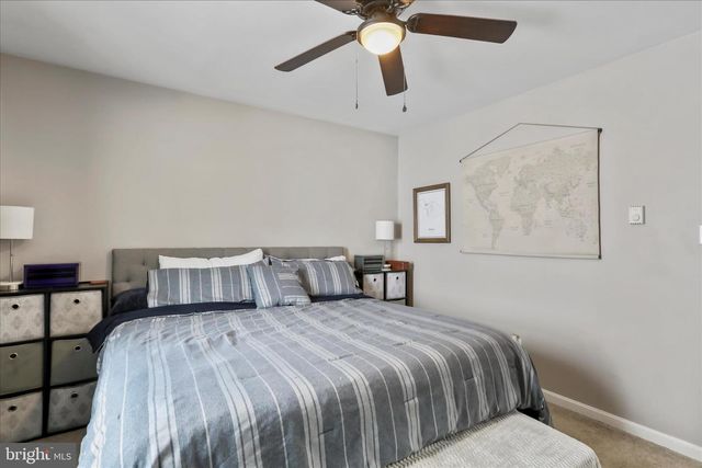 1660 HAWTHORNE LN, Chambersburg, PA 17202