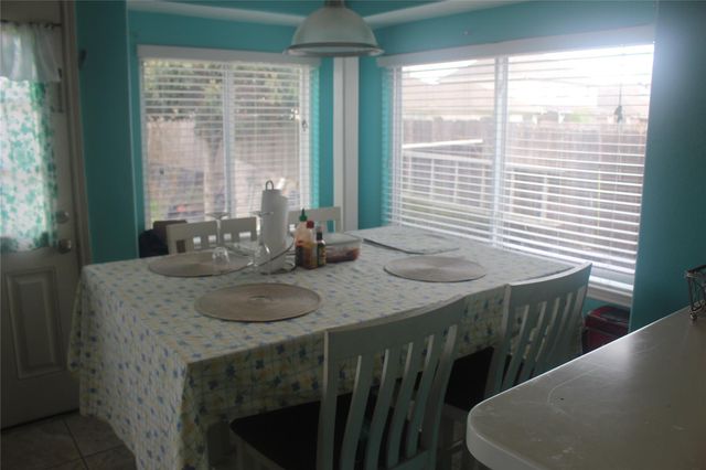 13834 Magnolia Lake Lane, Houston, TX 77083