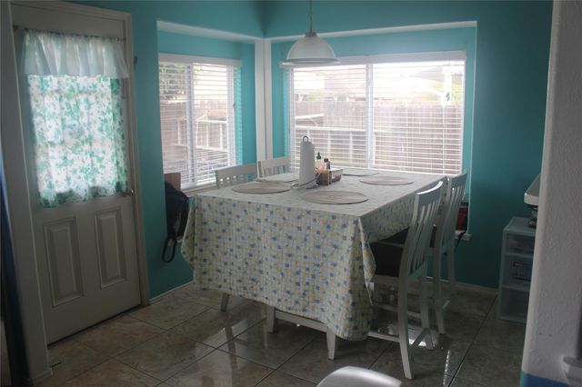 13834 Magnolia Lake Lane, Houston, TX 77083