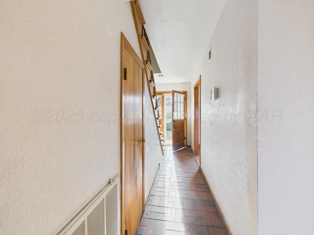 2140 N Dogwood Lane, Pampa, TX 79065