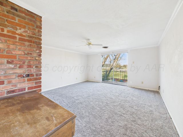 2140 N Dogwood Lane, Pampa, TX 79065