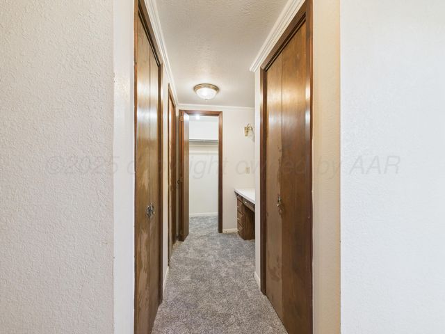 2140 N Dogwood Lane, Pampa, TX 79065