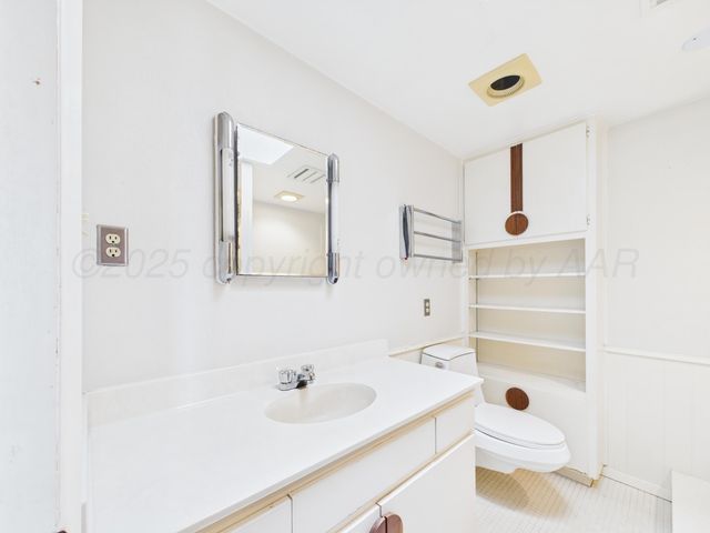 2140 N Dogwood Lane, Pampa, TX 79065