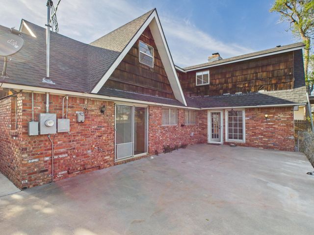 2140 N Dogwood Lane, Pampa, TX 79065