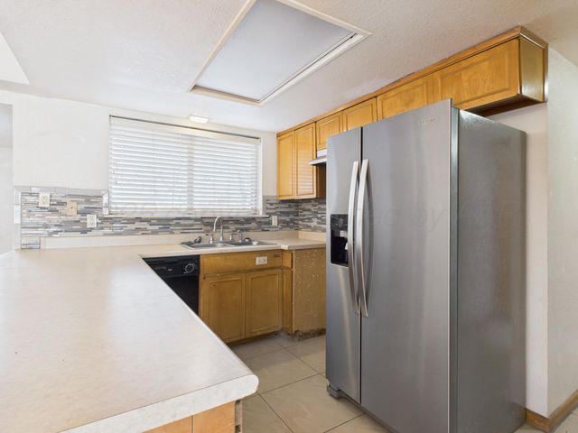 2140 N Dogwood Lane, Pampa, TX 79065