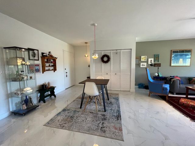 2230 NE 56th Pl 227, Fort Lauderdale, FL 33308