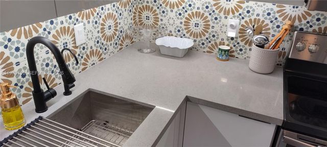 2230 NE 56th Pl 227, Fort Lauderdale, FL 33308