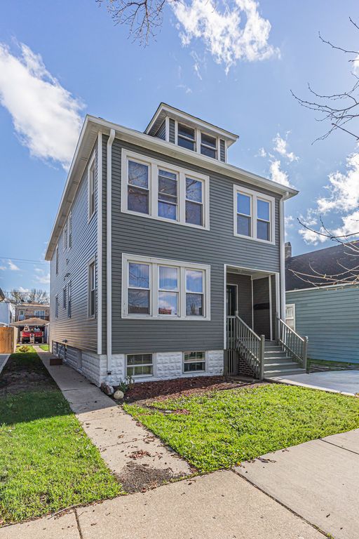 Image 49 of property listing at 5543 W Drummond Place, Chicago, IL 60639