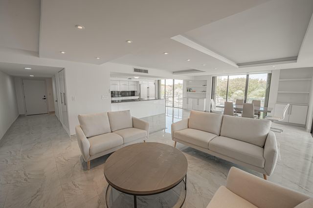 468 Golden Isles Drive 202, Hallandale Beach, FL 33009