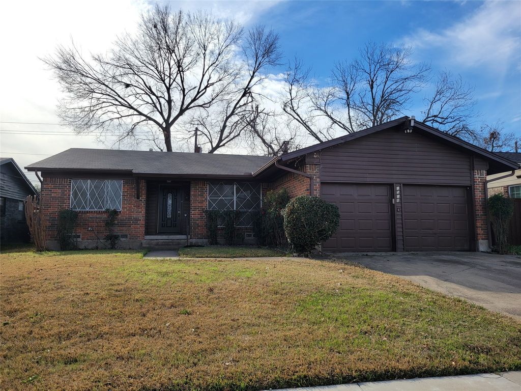 1518 Carroll Drive, Garland, TX 75041
