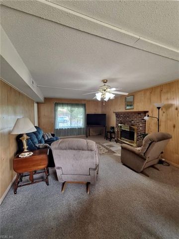 1256 Homestead DR, Virginia Beach, VA 23464