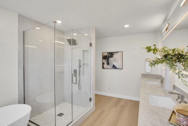 4435 Del Monte, San Diego, CA 92107