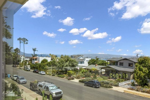 4435 Del Monte, San Diego, CA 92107