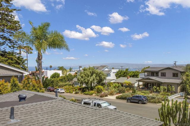 4435 Del Monte, San Diego, CA 92107