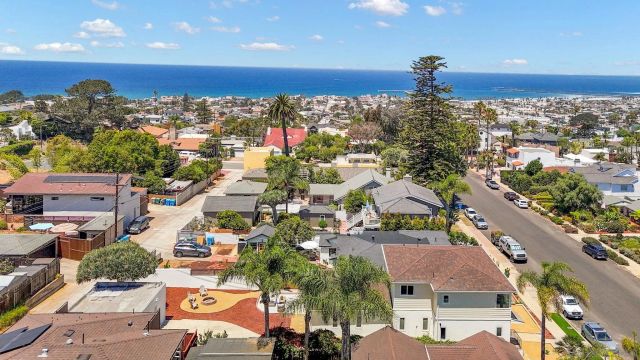 4435 Del Monte, San Diego, CA 92107