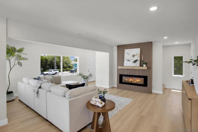 4435 Del Monte, San Diego, CA 92107