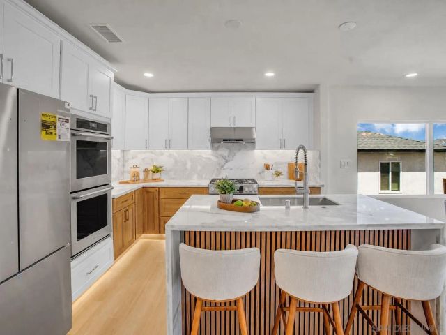 4435 Del Monte, San Diego, CA 92107
