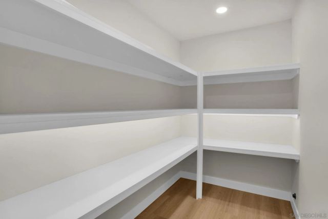 4435 Del Monte, San Diego, CA 92107