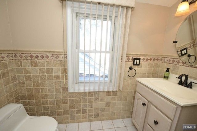 177 Lincoln Avenue, Elmwood Park, NJ 07407