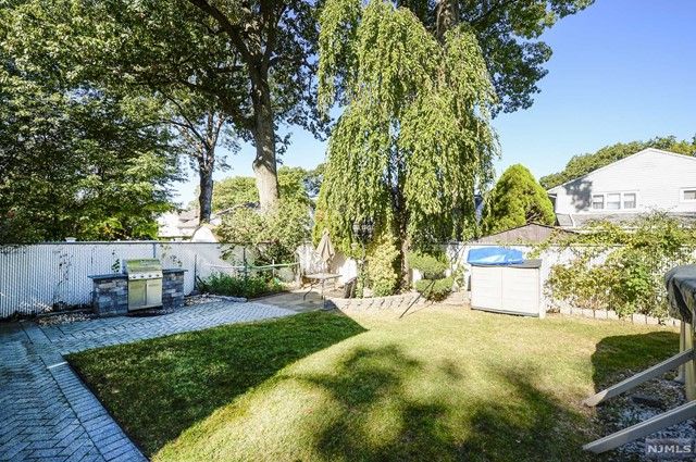177 Lincoln Avenue, Elmwood Park, NJ 07407