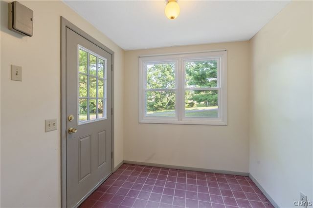 101 Saturn Drive, Syracuse, NY 13205