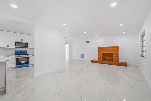 34582 ORCHID PARKWAY, Dade City, FL 33523