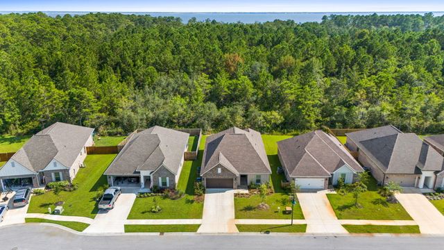 124 Apollo Avenue, Freeport, FL 32439