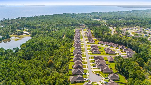 124 Apollo Avenue, Freeport, FL 32439