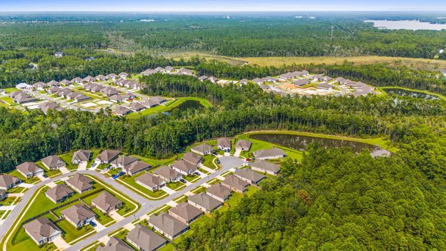 124 Apollo Avenue, Freeport, FL 32439