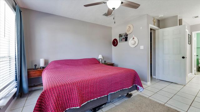 23422 Cliffwood Drive, New Caney, TX 77357