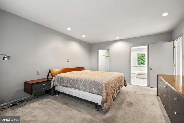 3310 MIDFIELD RD, Baltimore, MD 21208