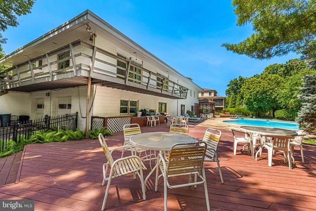 3310 MIDFIELD RD, Baltimore, MD 21208