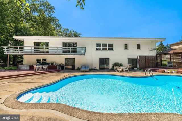 3310 MIDFIELD RD, Baltimore, MD 21208