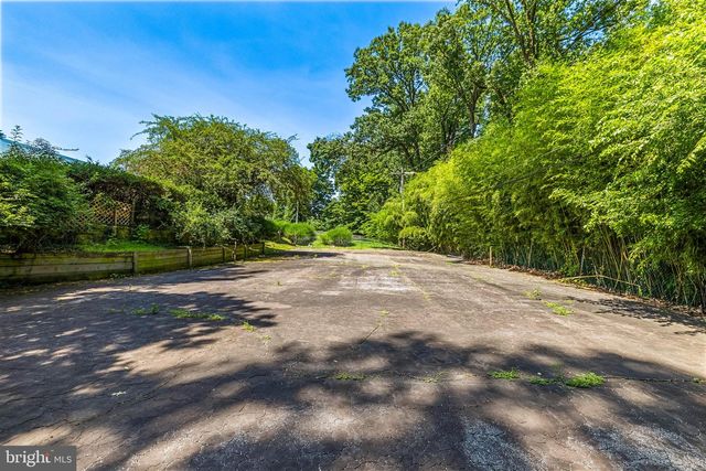3310 MIDFIELD RD, Baltimore, MD 21208