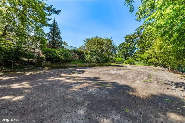 3310 MIDFIELD RD, Baltimore, MD 21208
