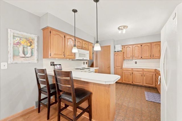 221 ZENITH Drive, Council Bluffs, IA 51503