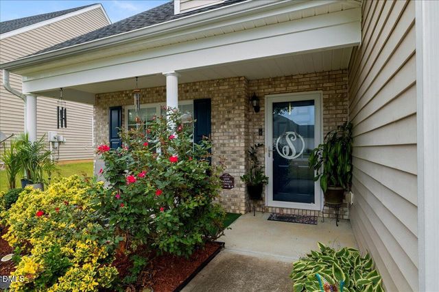 505 Pyracantha Dr Drive, Holly Springs, NC 27540