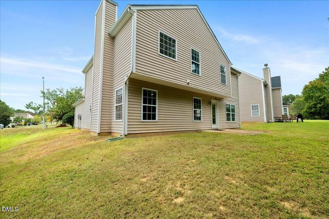 505 Pyracantha Dr Drive, Holly Springs, NC 27540