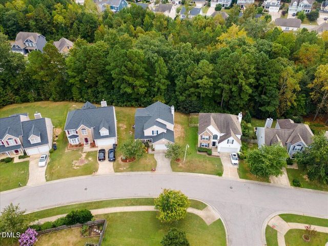 505 Pyracantha Dr Drive, Holly Springs, NC 27540