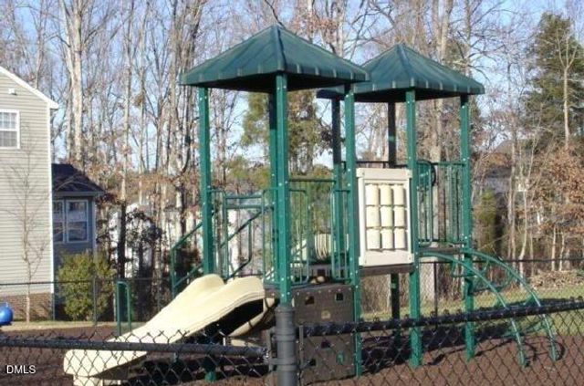 505 Pyracantha Dr Drive, Holly Springs, NC 27540