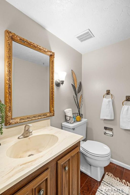 Image 11 of property listing at 1801 E 16th Street, Idaho Falls, ID 83404