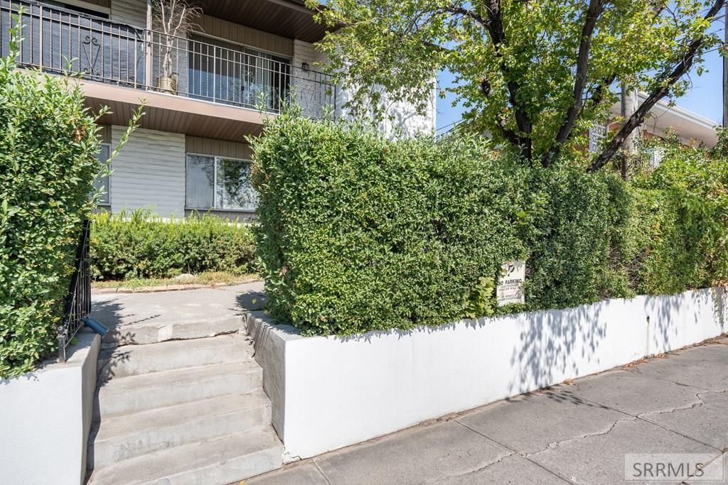 Image 3 of property listing at 1801 E 16th Street, Idaho Falls, ID 83404