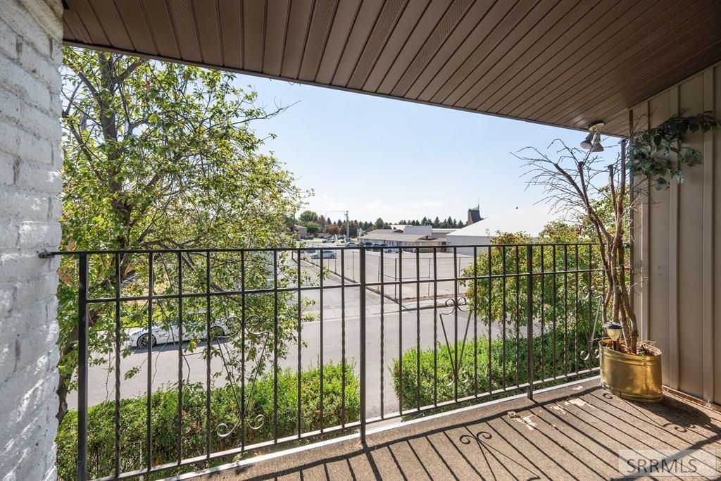 Image 32 of property listing at 1801 E 16th Street, Idaho Falls, ID 83404