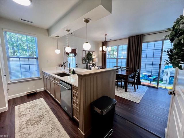 5809 Bearcroft CT, Virginia Beach, VA 23464