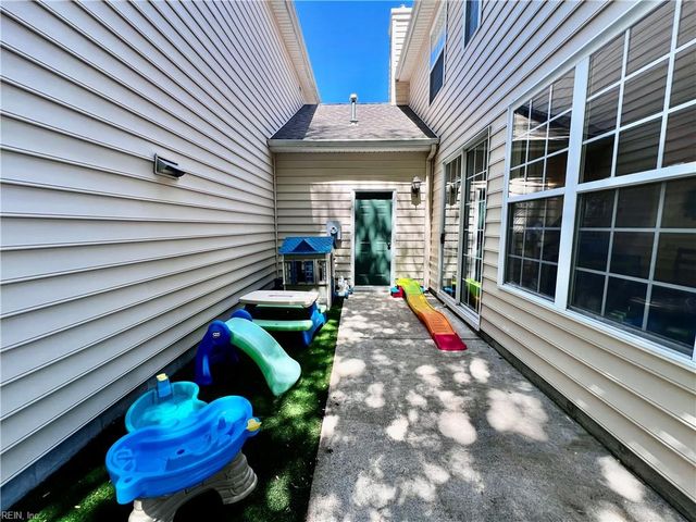 5809 Bearcroft CT, Virginia Beach, VA 23464