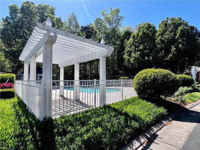 5809 Bearcroft CT, Virginia Beach, VA 23464