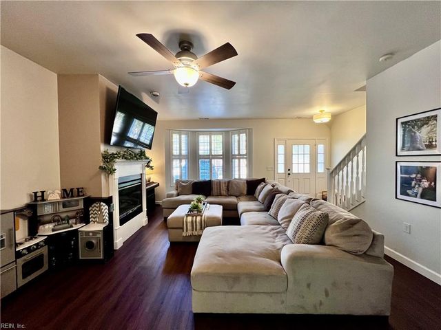 5809 Bearcroft CT, Virginia Beach, VA 23464